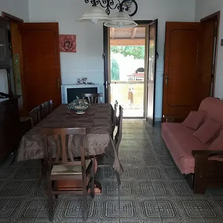 Holiday home Elvy Punta Prosciutto